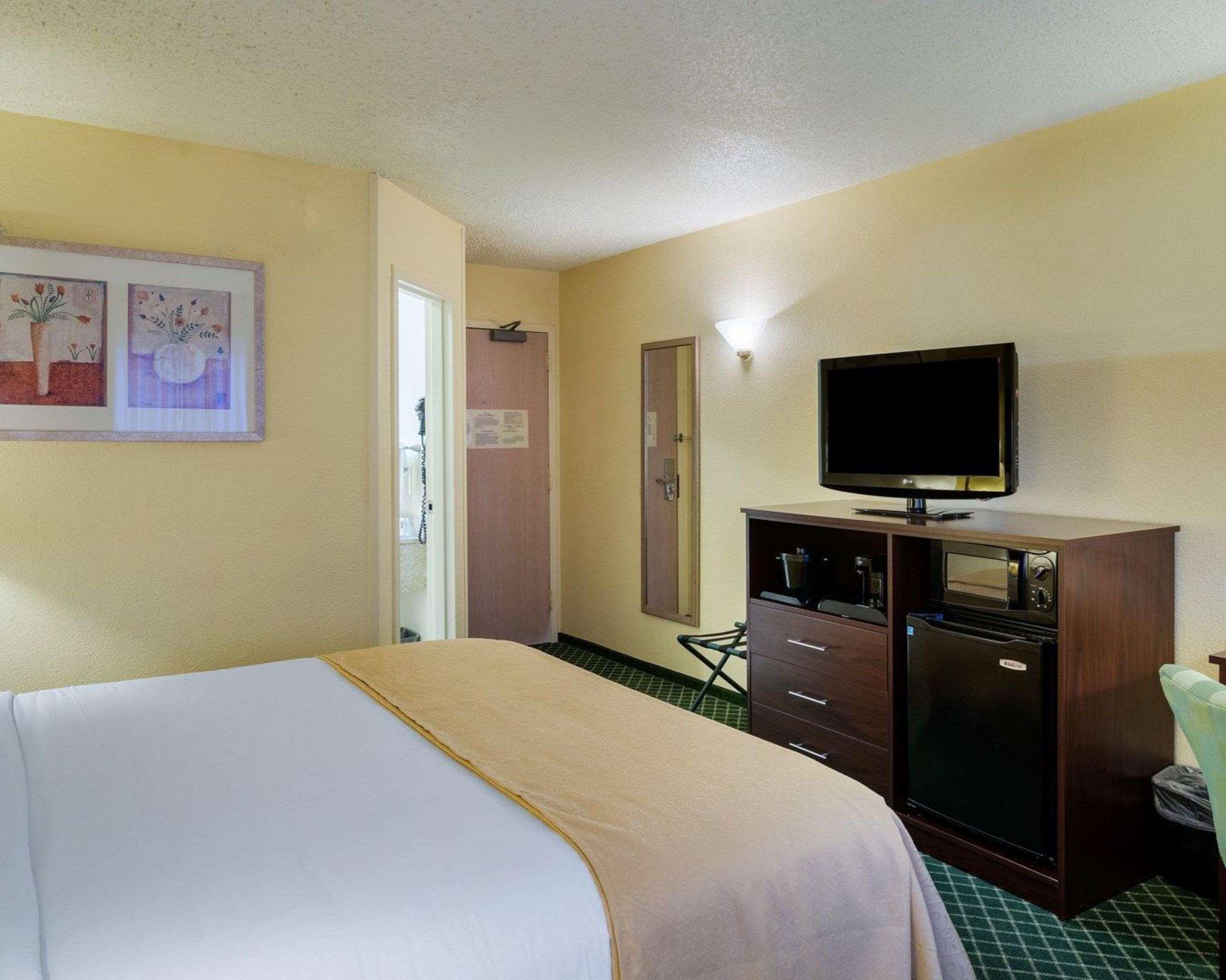 Quality Inn Newark Exterior foto