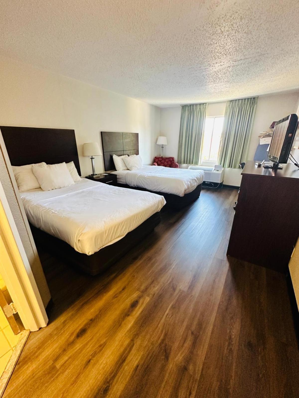 Quality Inn Newark Exterior foto