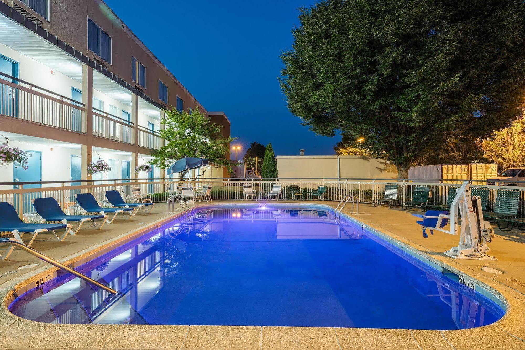 Quality Inn Newark Exterior foto